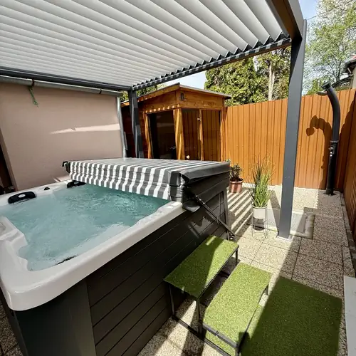 Betti Holiday Home Balatonkeresztúr 001 kép