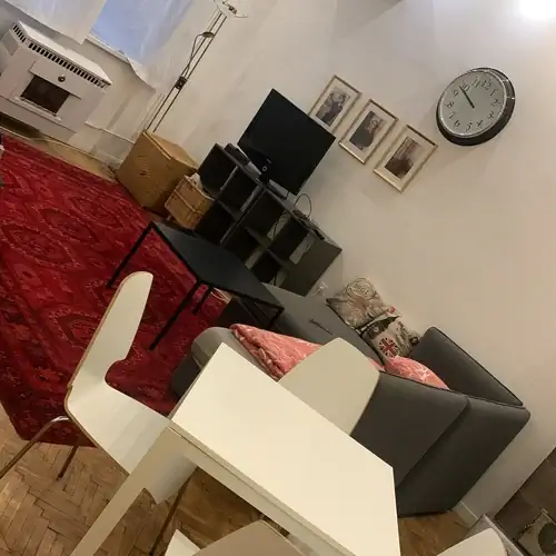 Roland Apartman Blaha Budapest 002 kép