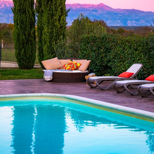 Villa Almond Nin  3