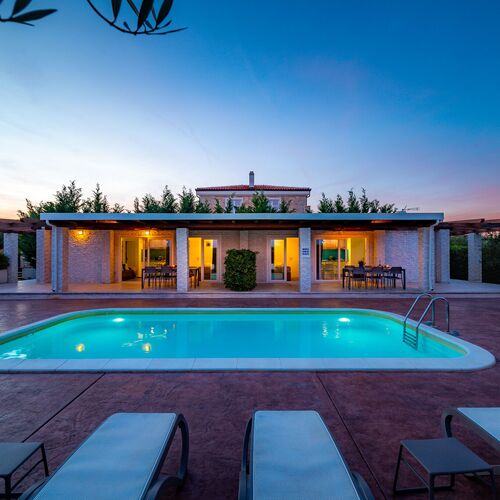 Villa Almond Nin
