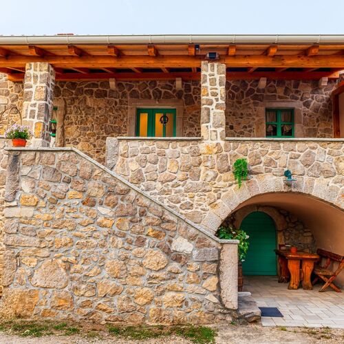 Holiday House Prevolt Dobrinj ★★★★★ 3