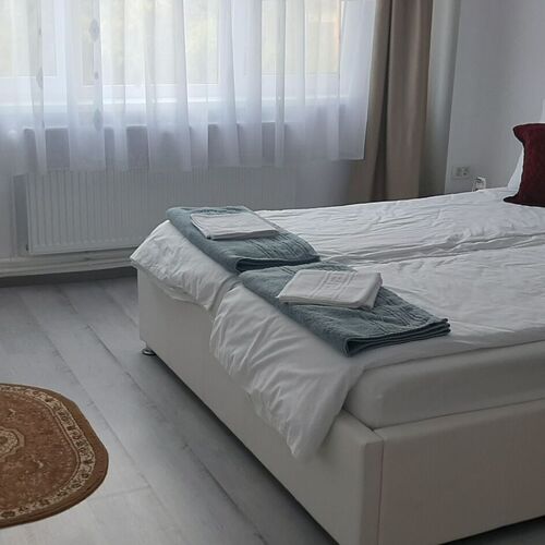 Apartament Modern Claudia Brad