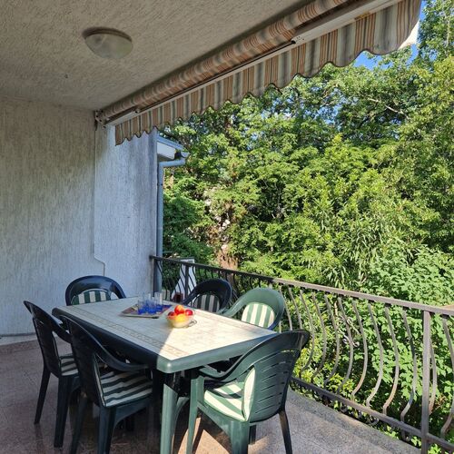 Apartment for 2 persons in center of Malinska ★★★ 2