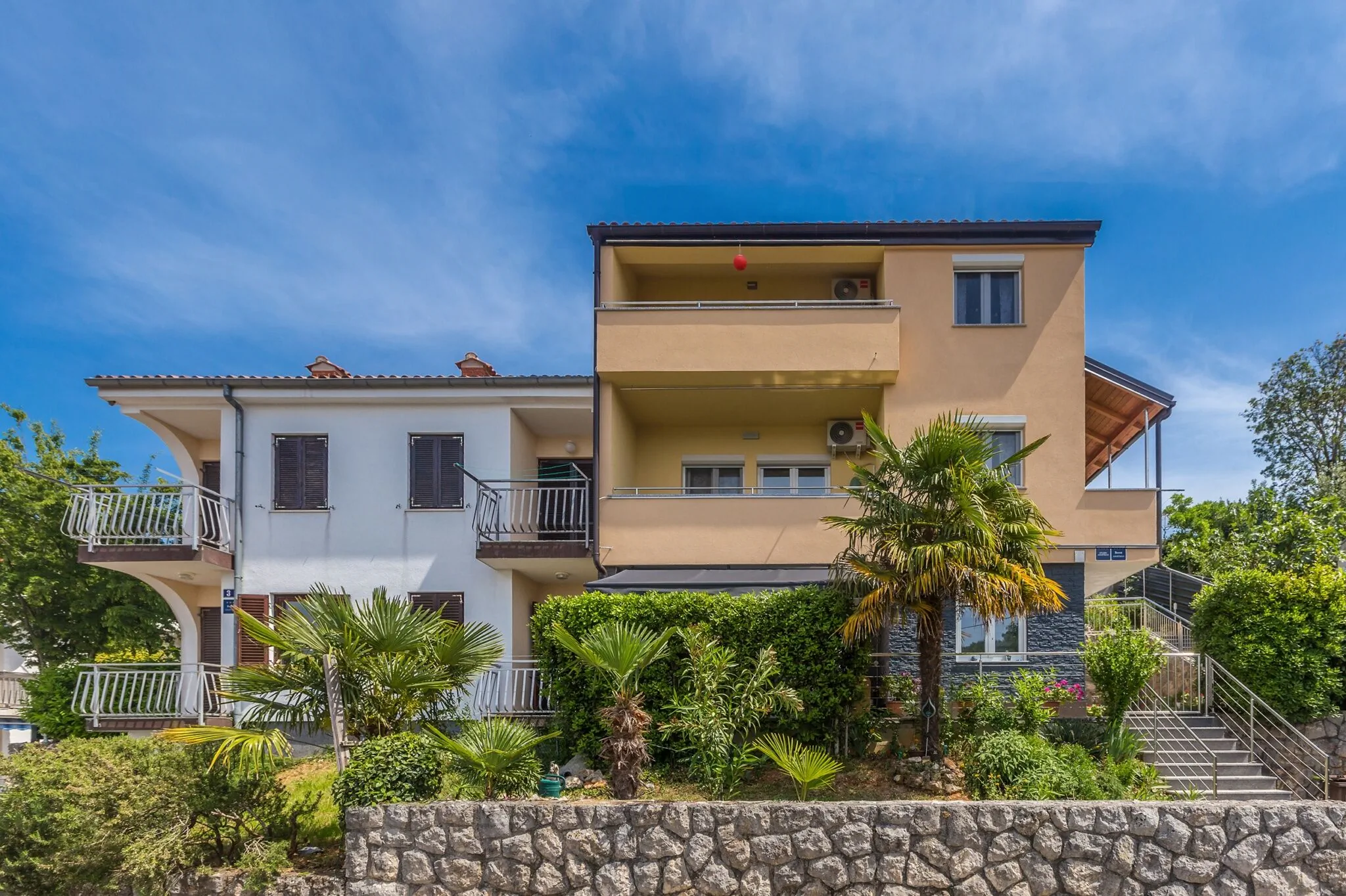 Apartmani Tena Njivice