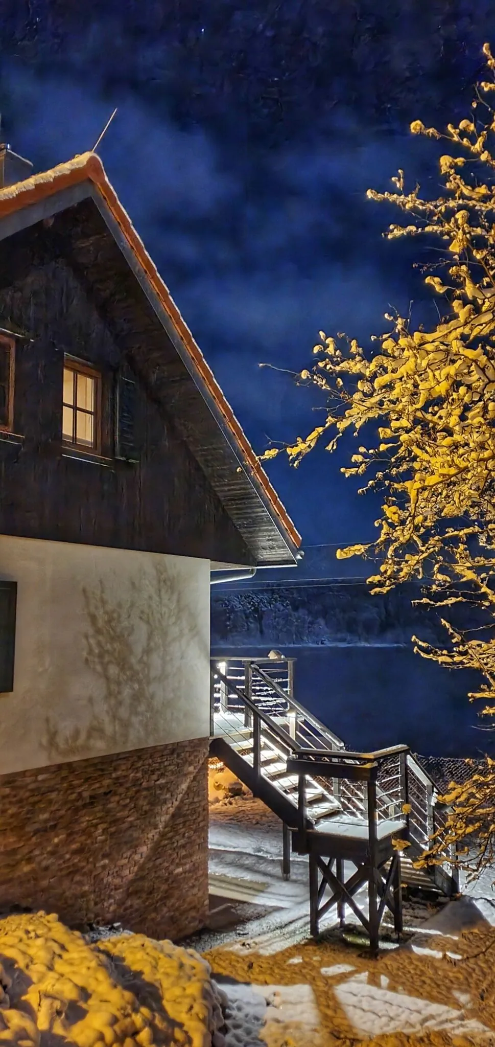 Dom na Kaszubach z sauną, bezpośrednio nad jeziorem.