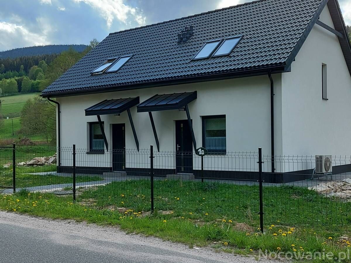 Domek nad potokiem Kamienica