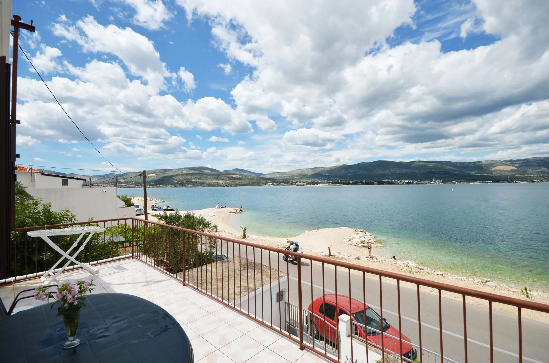 Apartment Andja Arbanija