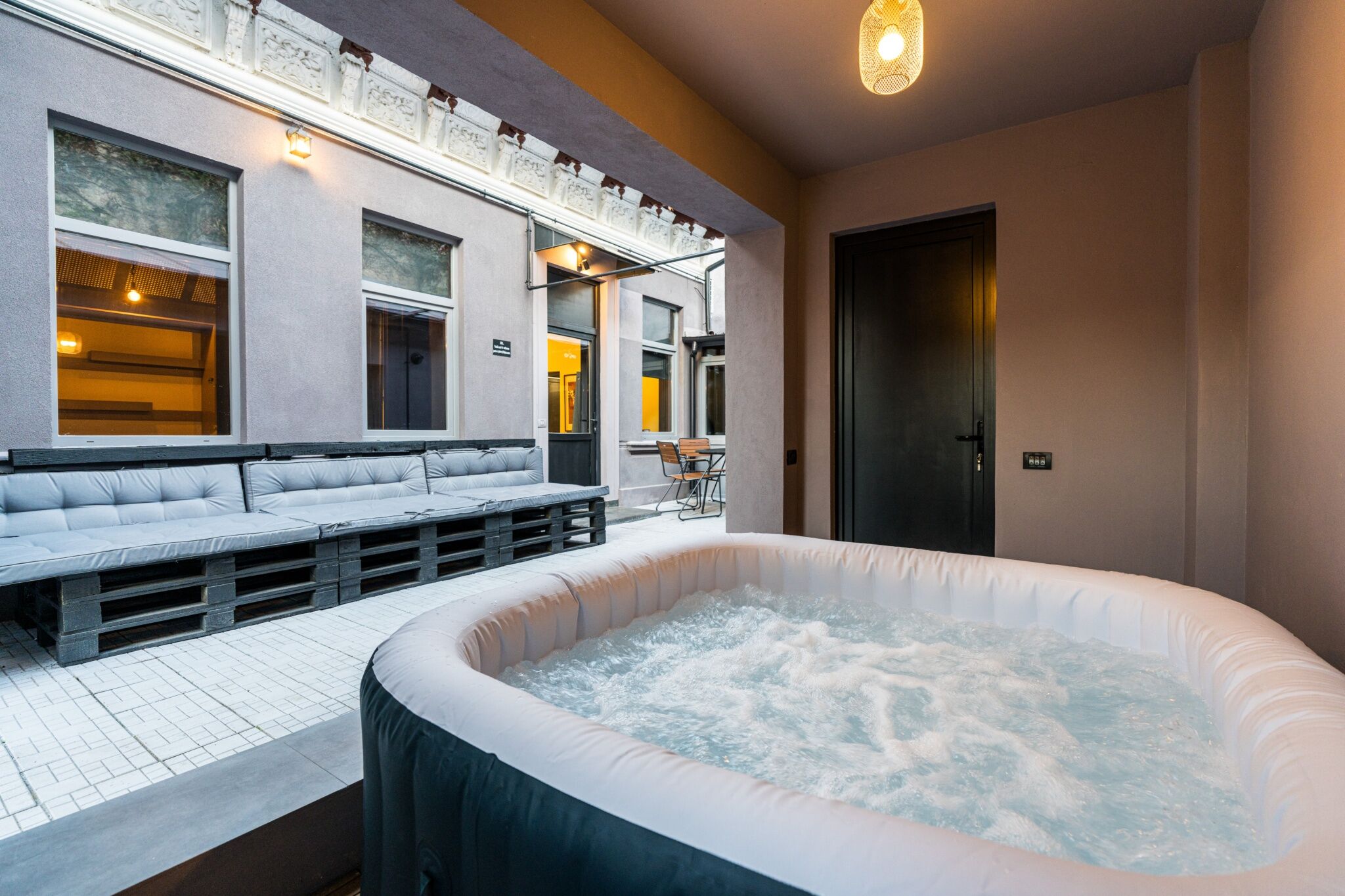 Downtown | Event House with Private Garden&Jacuzzi București