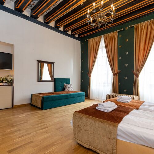 Apartament dwuosobowy z  aneksem kuchennym, jadalnią i łazienką