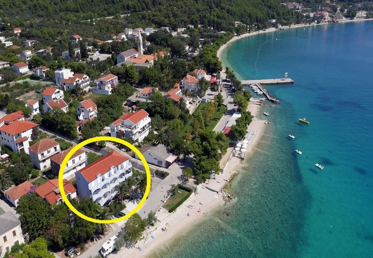 Apartment and Rooms Tomo 1 Zaostrog