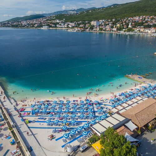 Apartment Beach view Selce  3