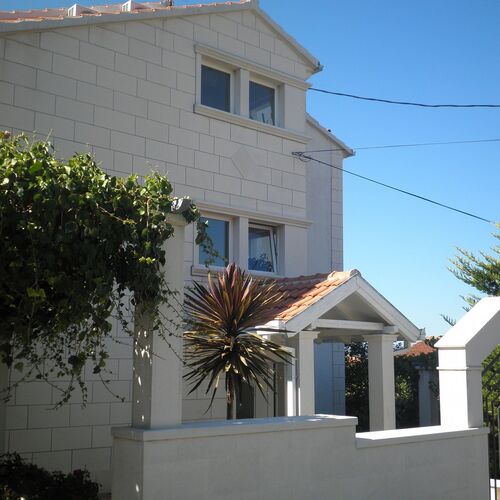 Apartment Aldica Supetar