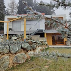 Well M Cottage Velem