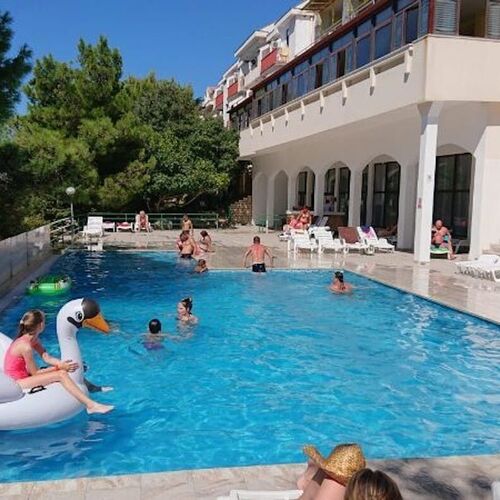 Hotel Zagreb*** Karlobag  ★★★ 2