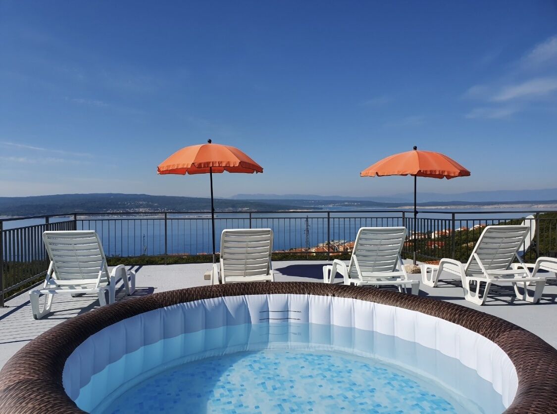 roof terrace with Jacuzzi