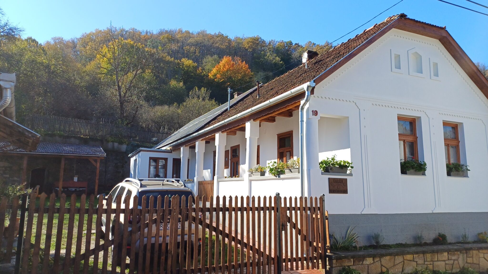 Karádi Vendégház Háromhuta