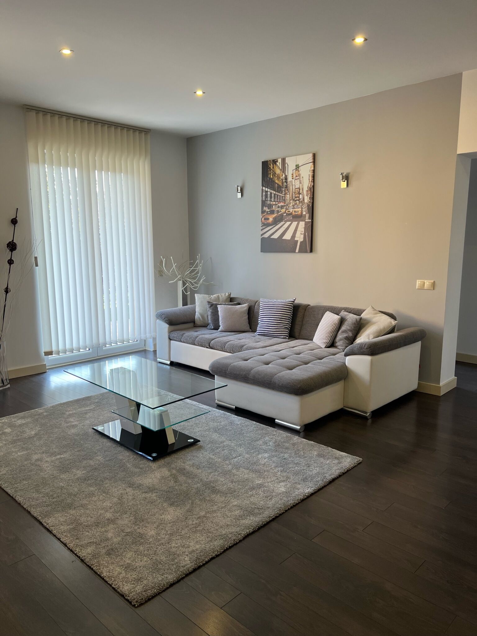 Monika's Apartman Érd