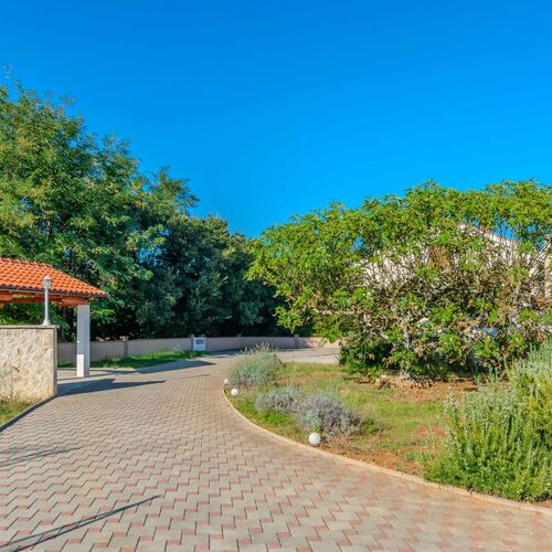 Holiday Home Suric Privlaka ★★ 3