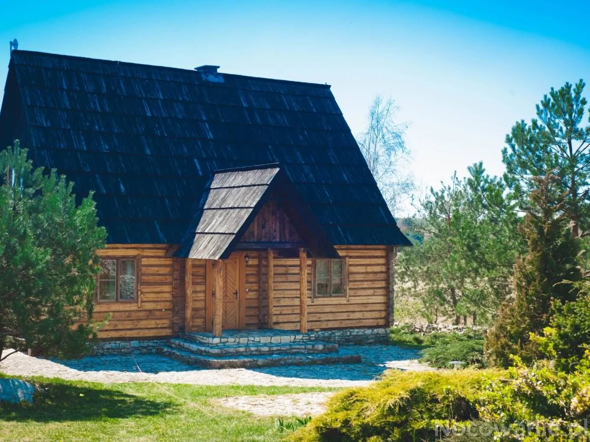 Chata w Mirowie Niegowa