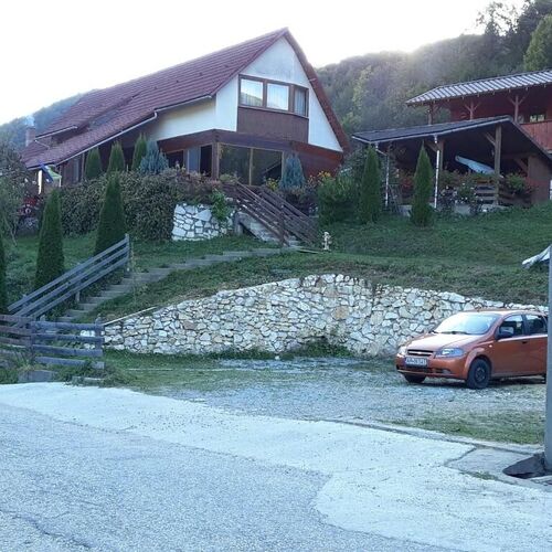 Pensiunea Casa Motilor Bucium