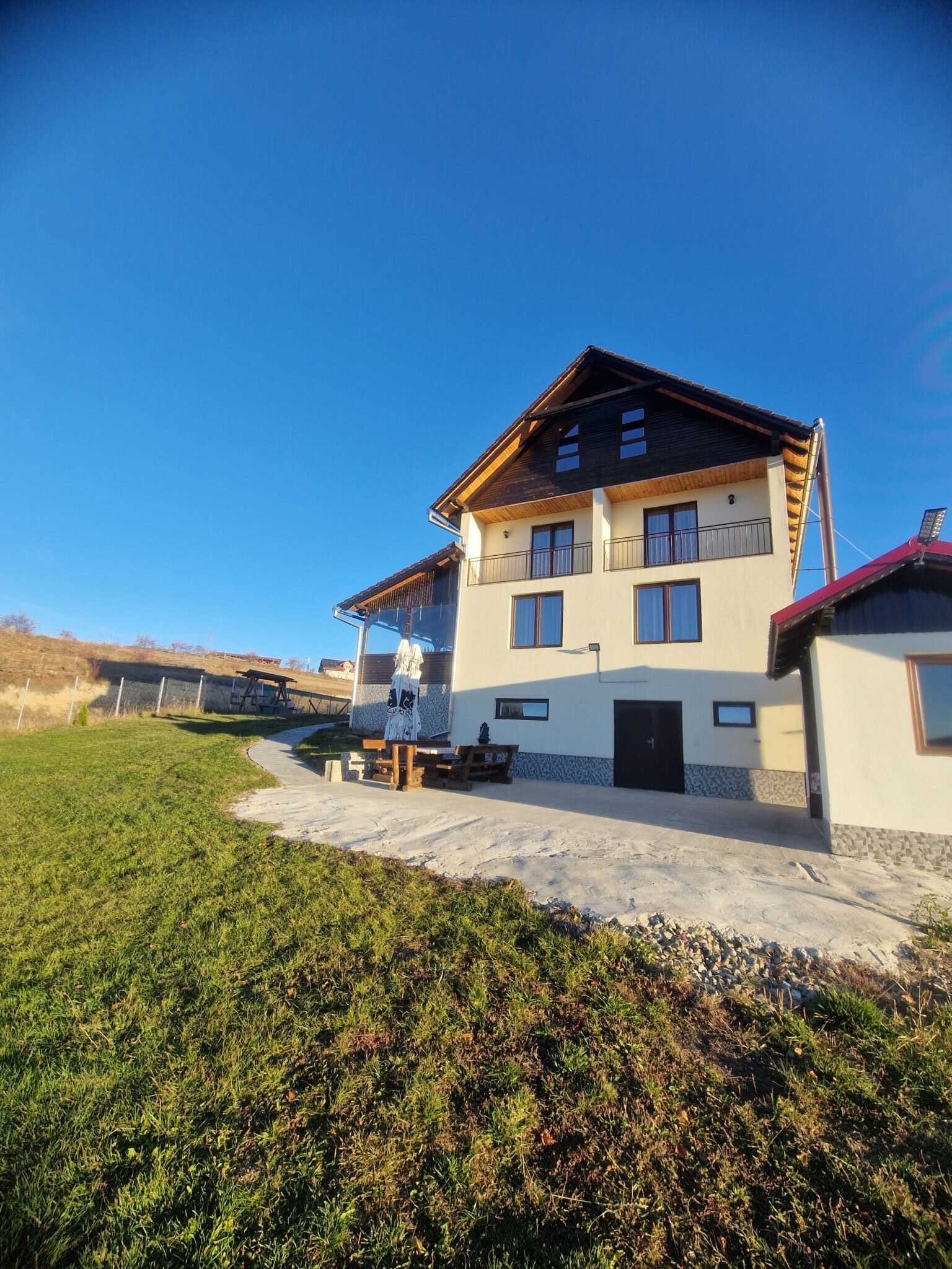 Cabana Alpina Jina Dobra