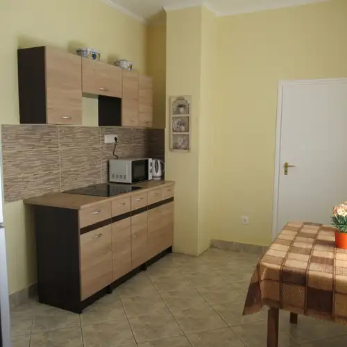 Gitta Apartman Lesenceistvánd 004 kép