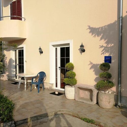 Apartment Ani Brodarica  3