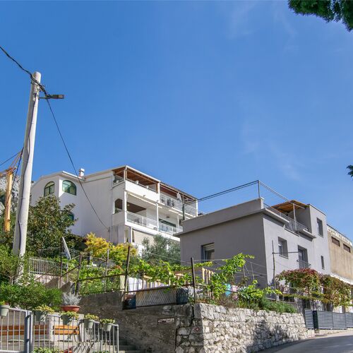 Apartments Ozren Omis