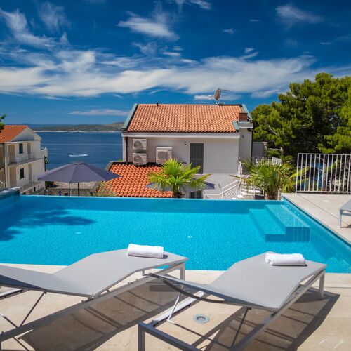 Apartments Villa Mt Brela