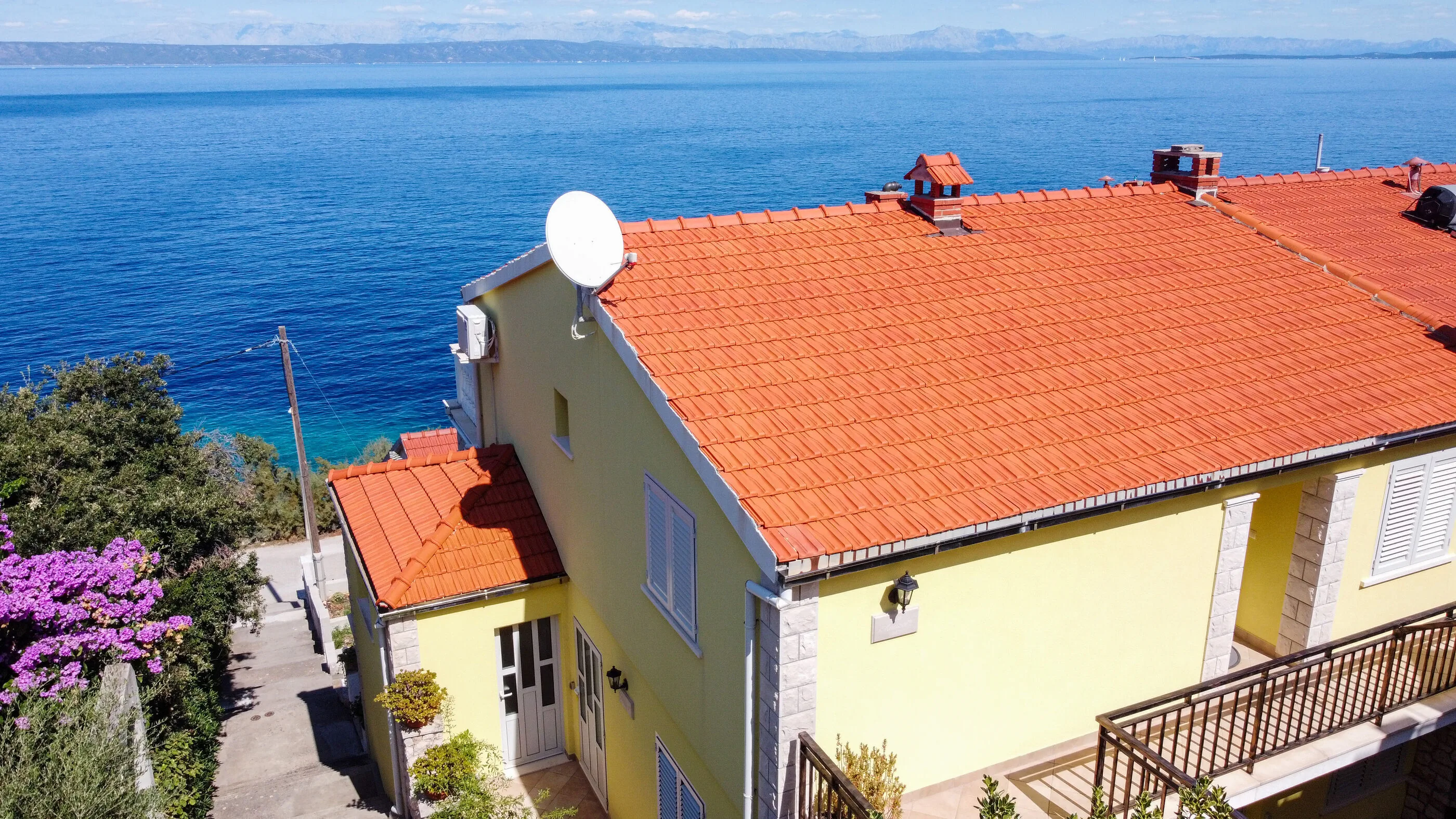 Apartments Dijana Prigradica