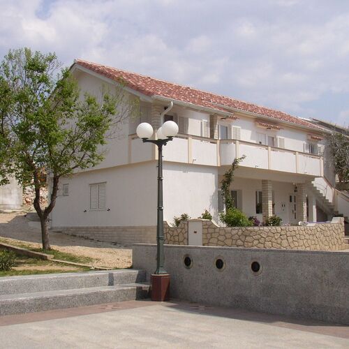 Apartment Luca Povljana  2