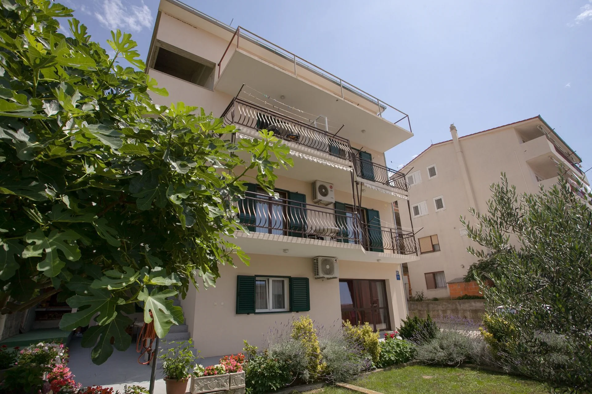 Apartments Petar Dugi Rat II