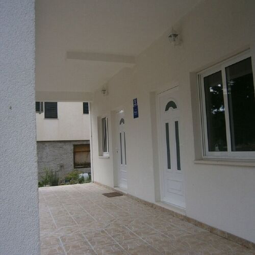 Apartments Niki Blace  4