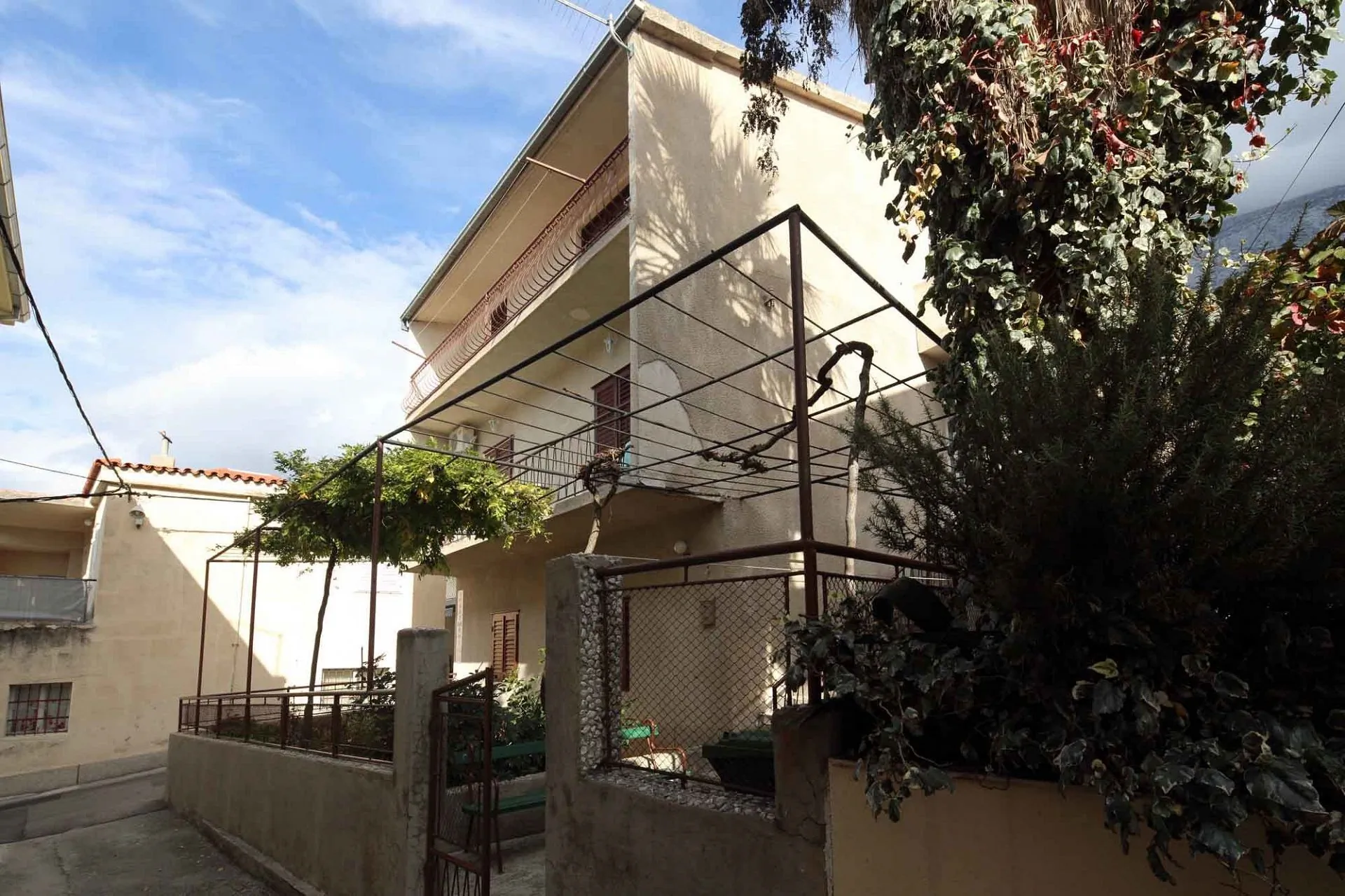 Apartments and Room Goran Makarska