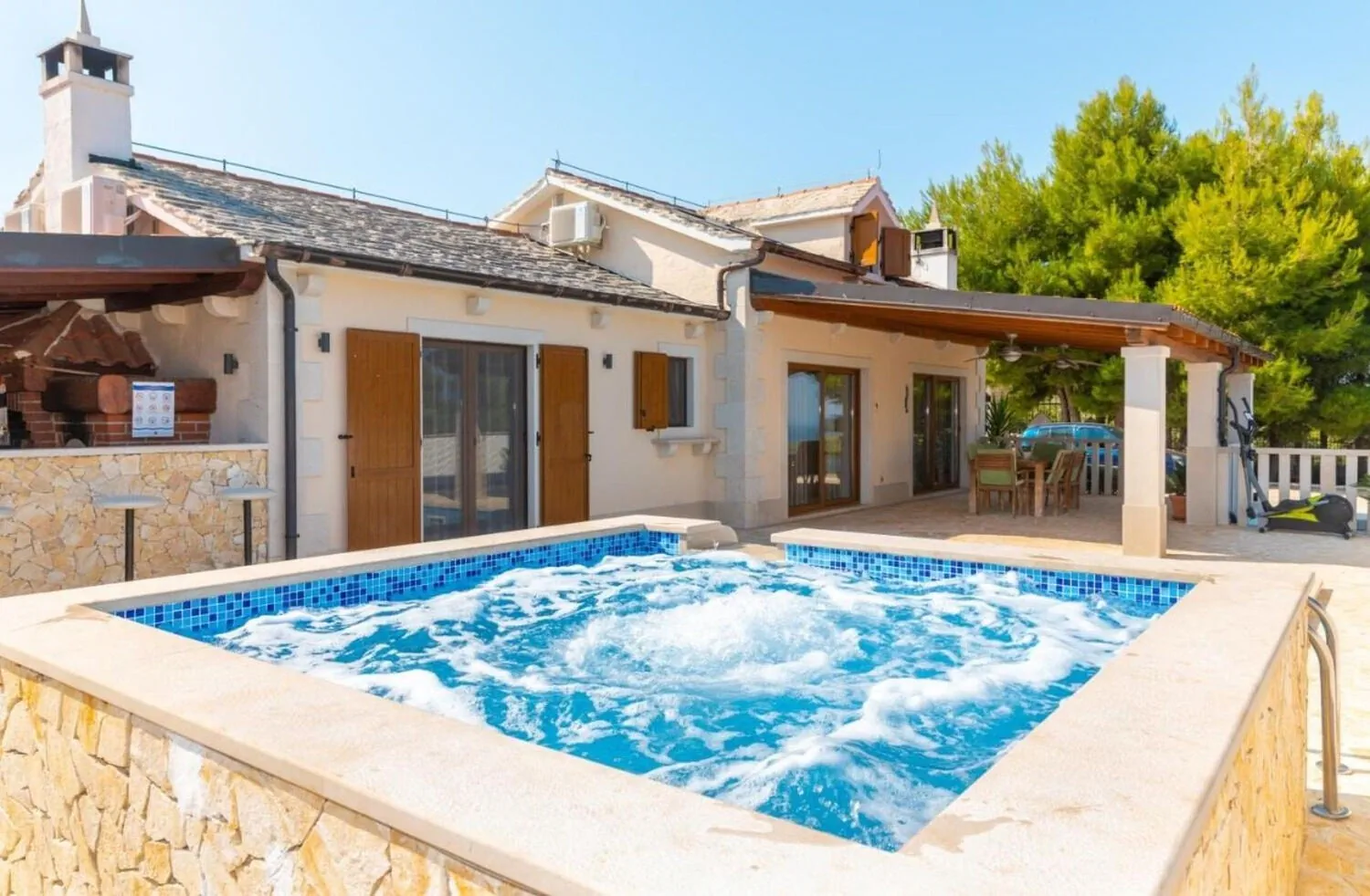 House Kristiana Supetar