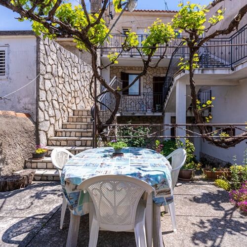 Apartment Mici 2 Cres  2