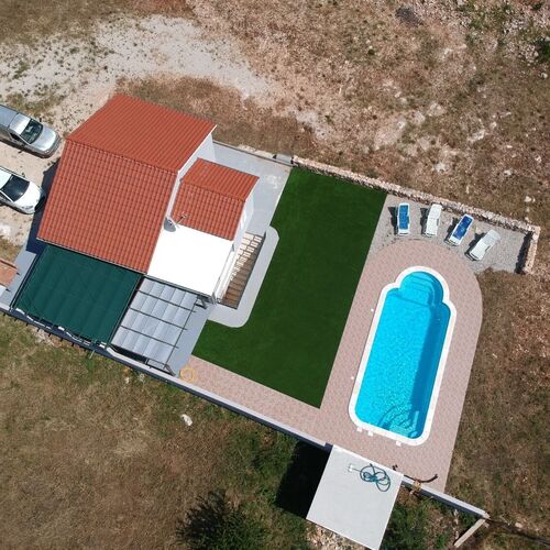 House Nane Garden Mirca