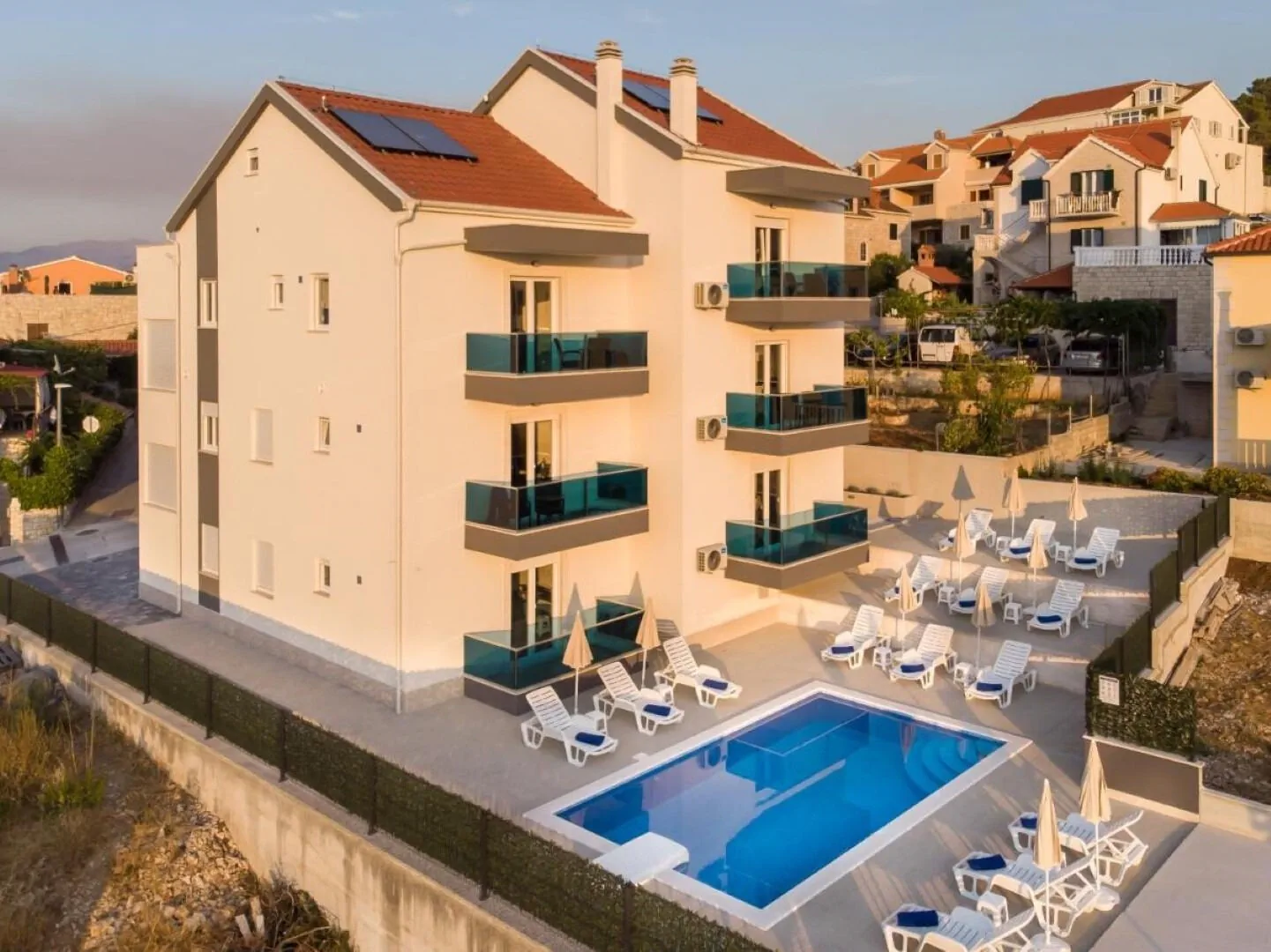 Apartments Jakov Postira