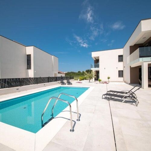 Apartments Vrsi  3