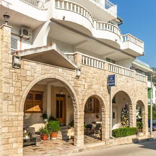 Apartments and Rooms Happiness Tucepi