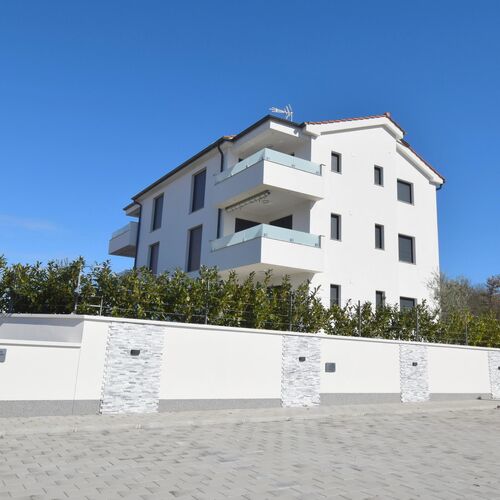Apartments Buby Malinska  3