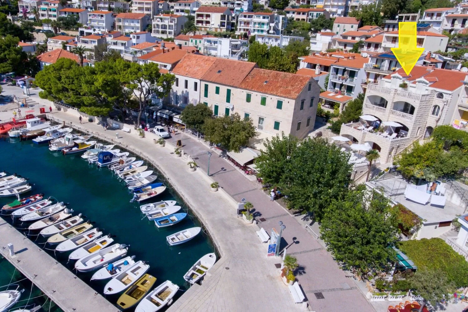 Apartments and Rooms Hope Brela II