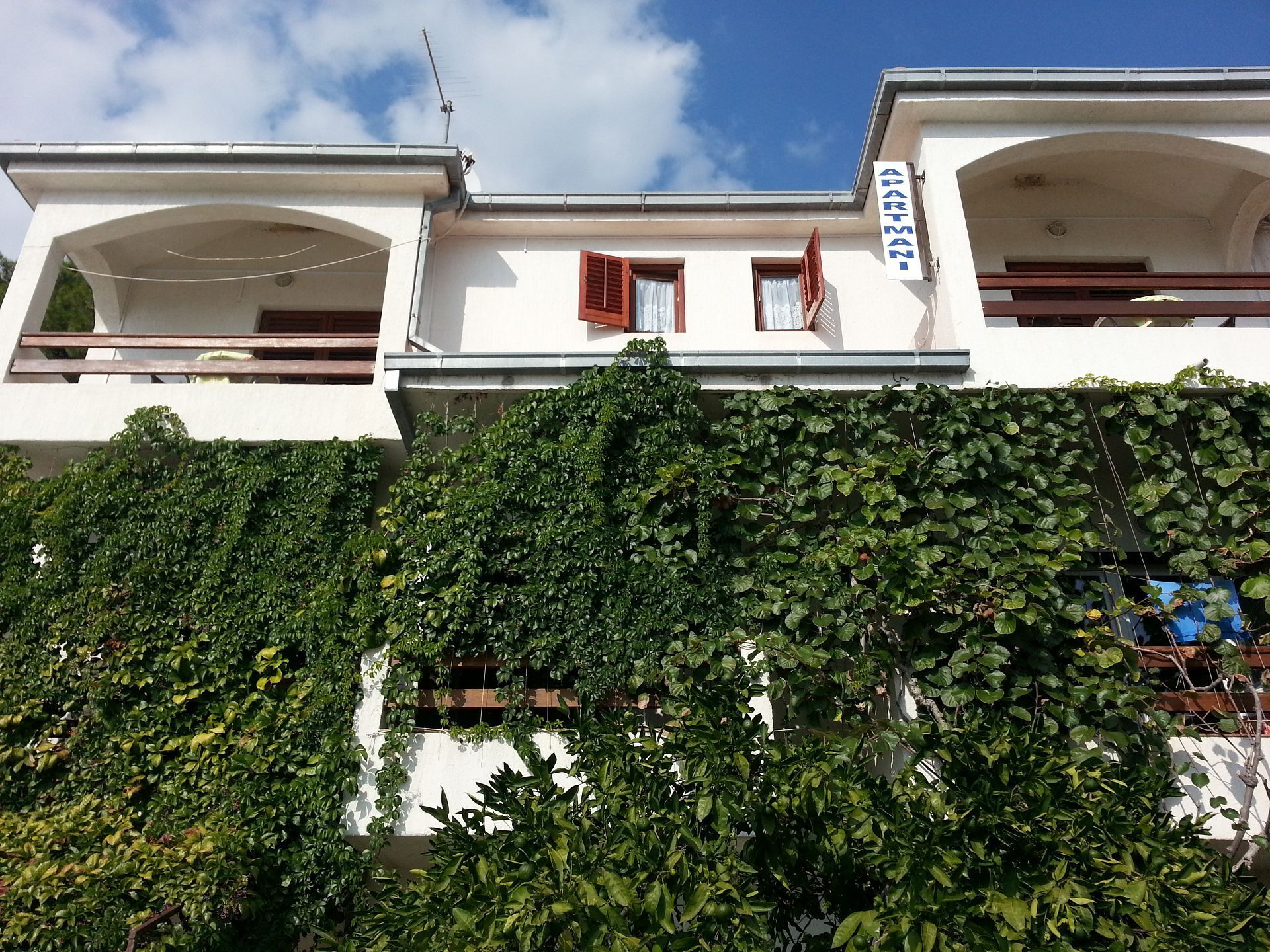 Apartments Neva Sumpetar