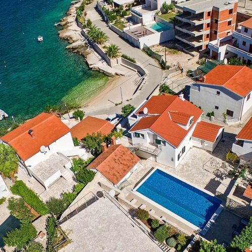 Apartments Modri Dragulj Razanj II