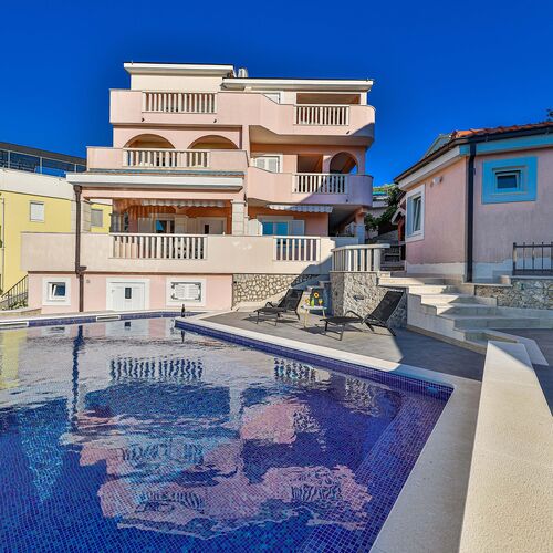 Apartmanok A Tenger Mellett Medencével Razanj, Rogoznica - 9723 Ražanj  4
