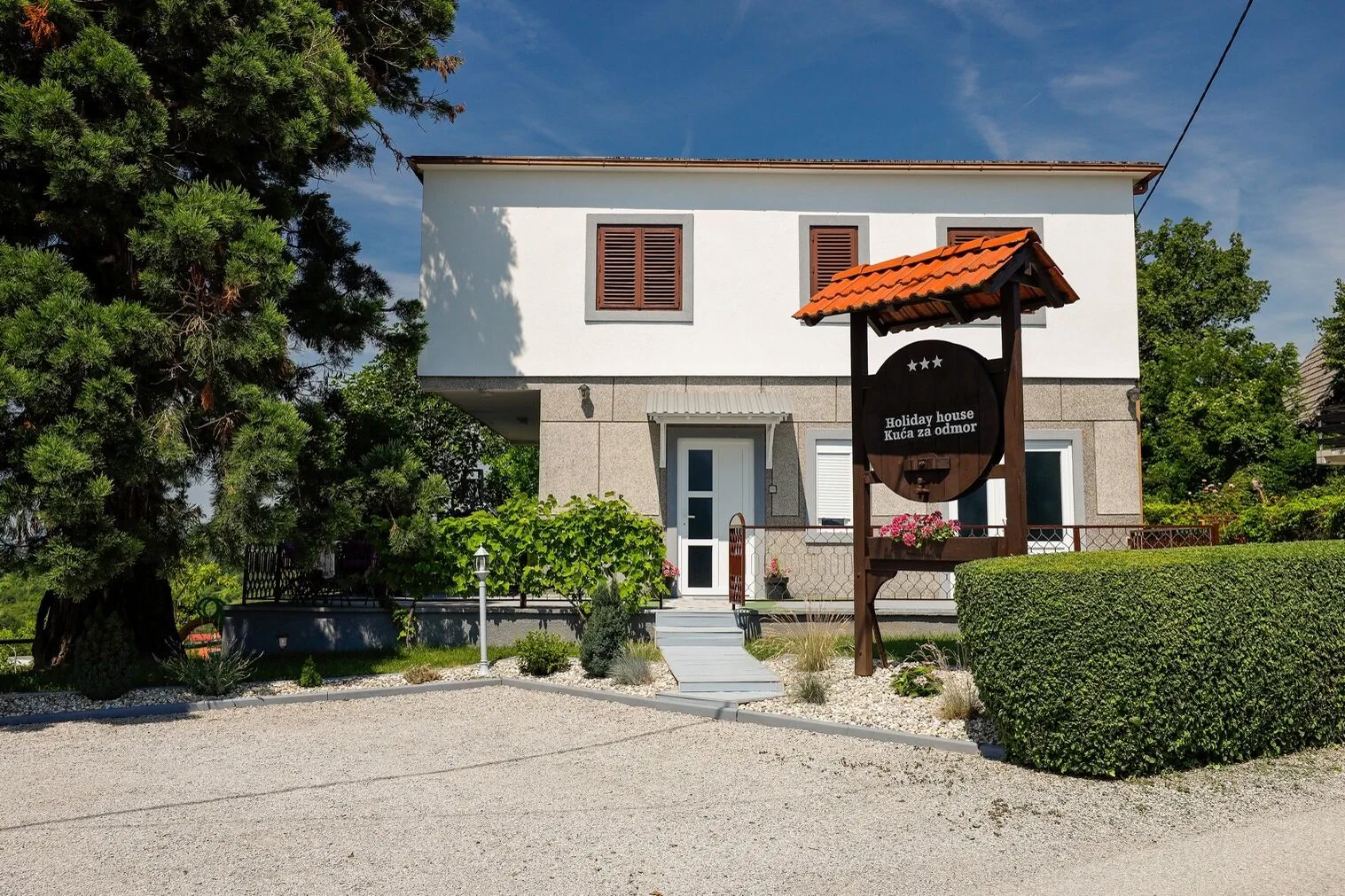 Family Friendly House With A Parking Space Jastrebarsko, Prigorje - 20705 Jastrebarsko