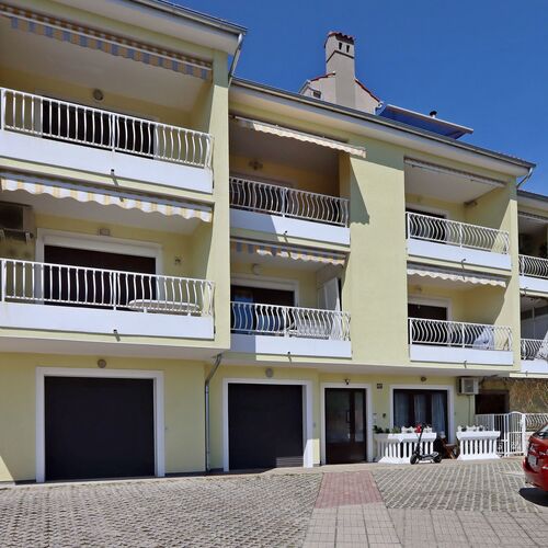 Apartmanok Parkolóhellyel Krk - 21845  2