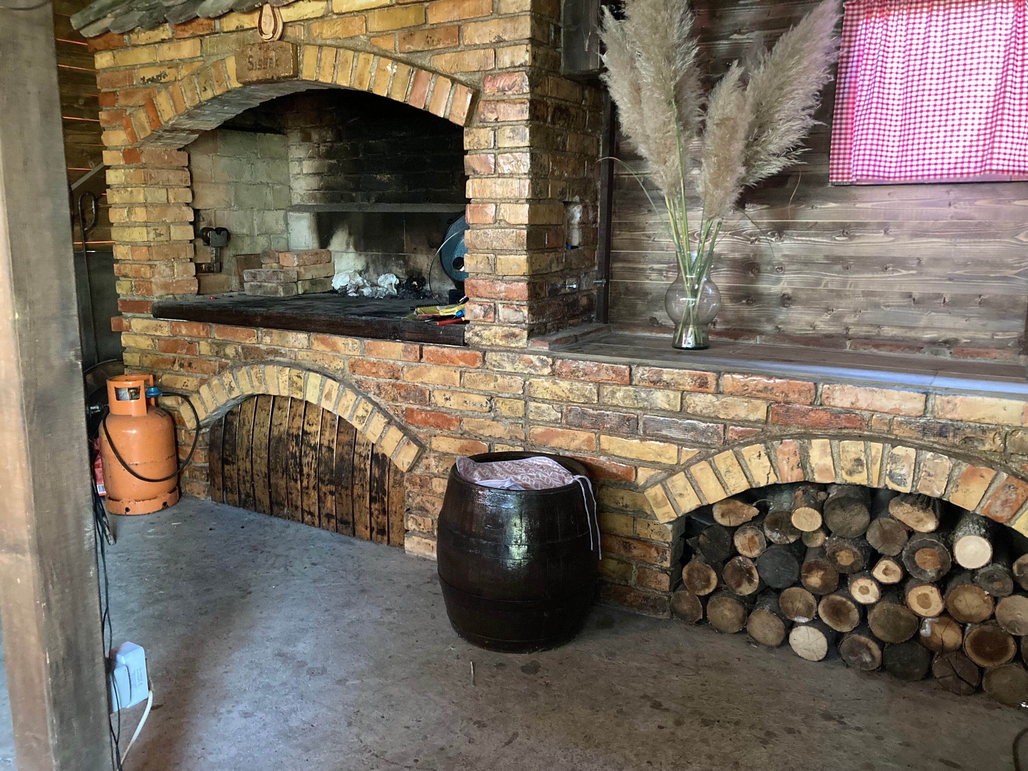 Apartmanok Parkolóhellyel Sisak, Moslavina - 22670 Sisak