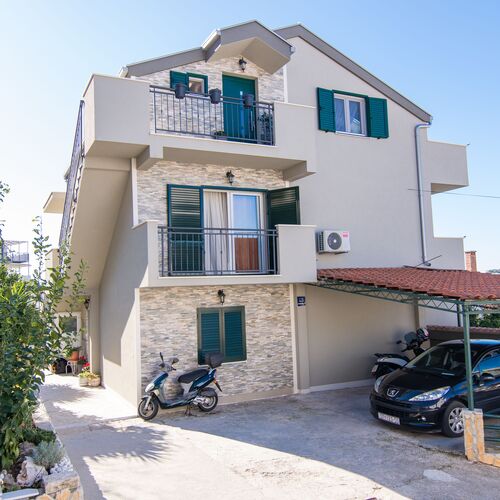 Apartmanok Parkolóhellyel Okrug Gornji, Ciovo - 22799 Okrug Gornji  2