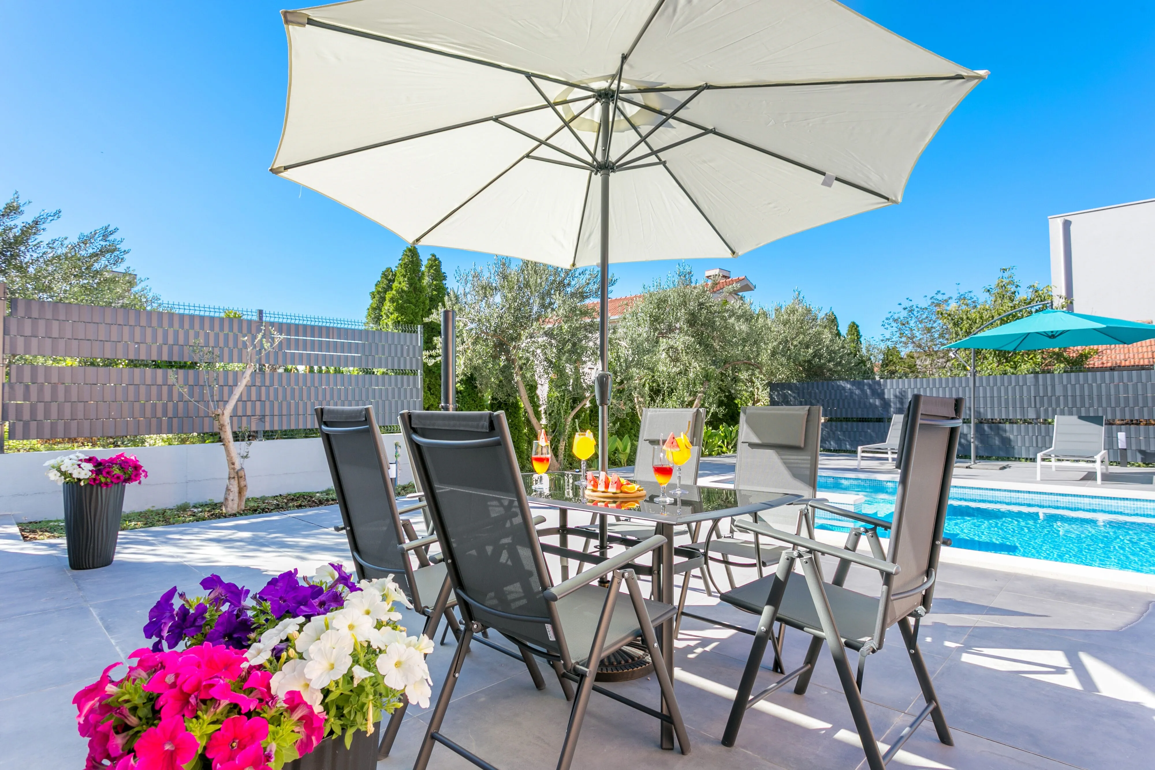 Apartments With Swimming Pool Kaštel Lukšić, Kaštela - 22983 Kaštel Lukšić